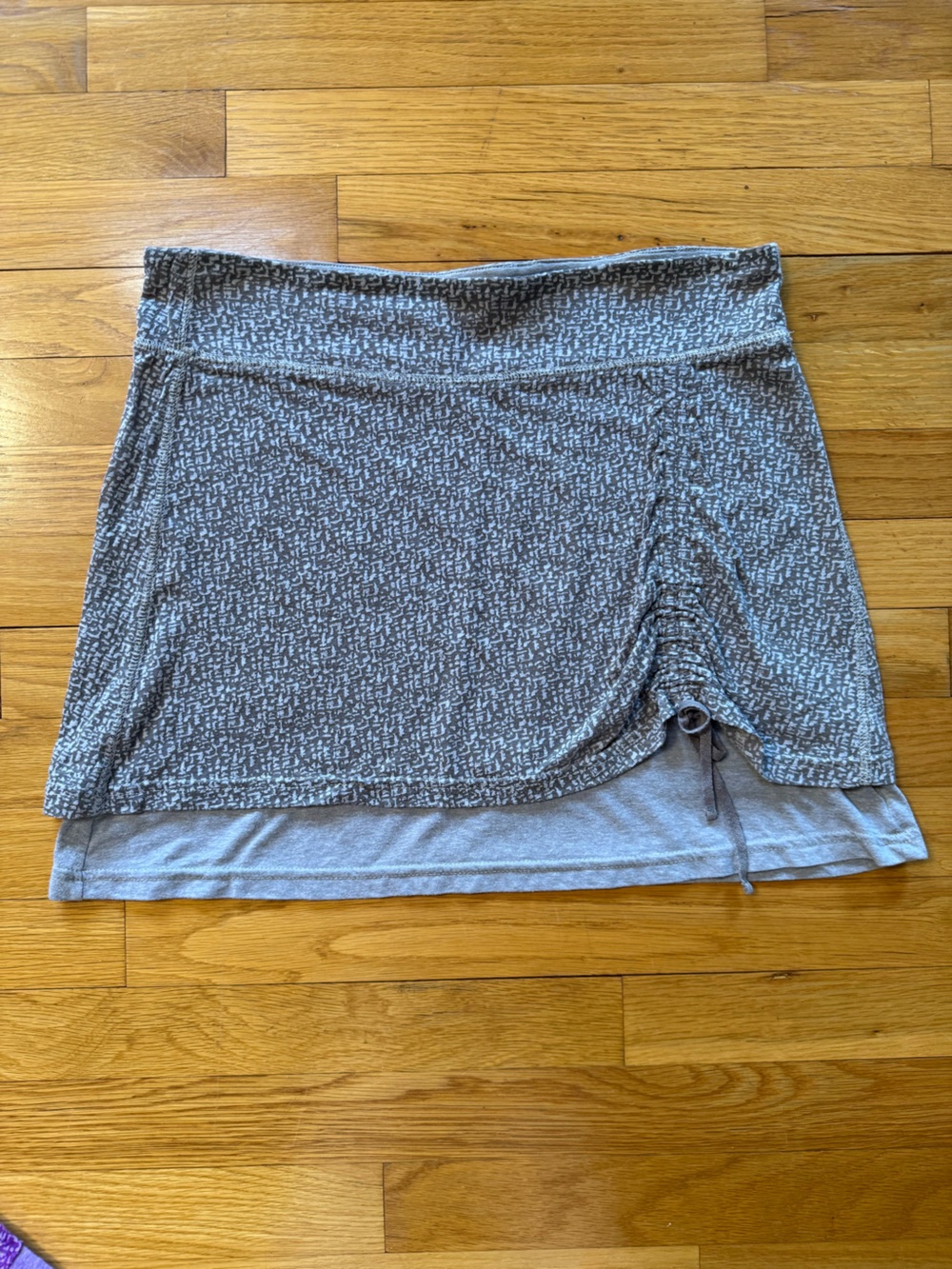 Athleta Gray Patterned Pull-On Skirt - Picture 1 of 3